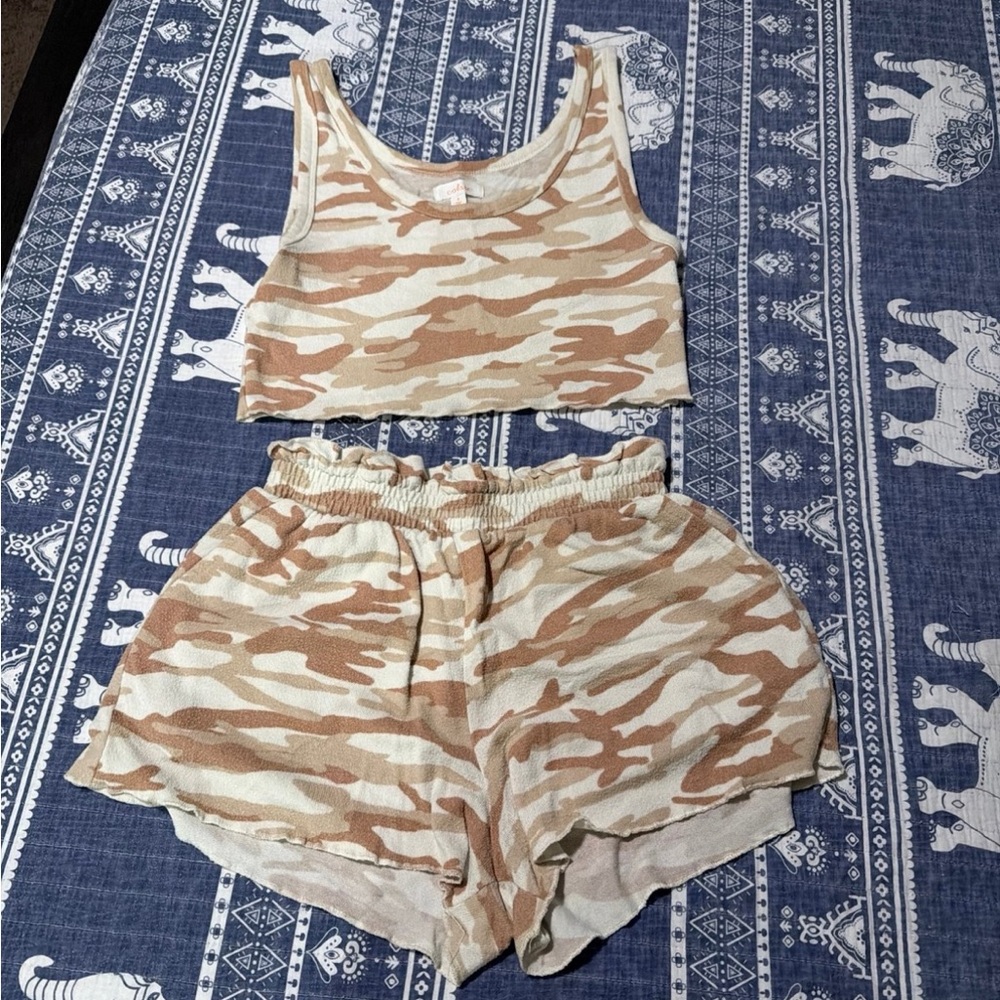 Colsie lounge/sleep set